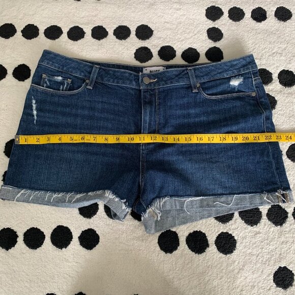 Paige Jimmy Jimmy Jean Short Cuffed Frayed Raw Hem Dark Wash Denim Cut Offs - Picture 16 of 16